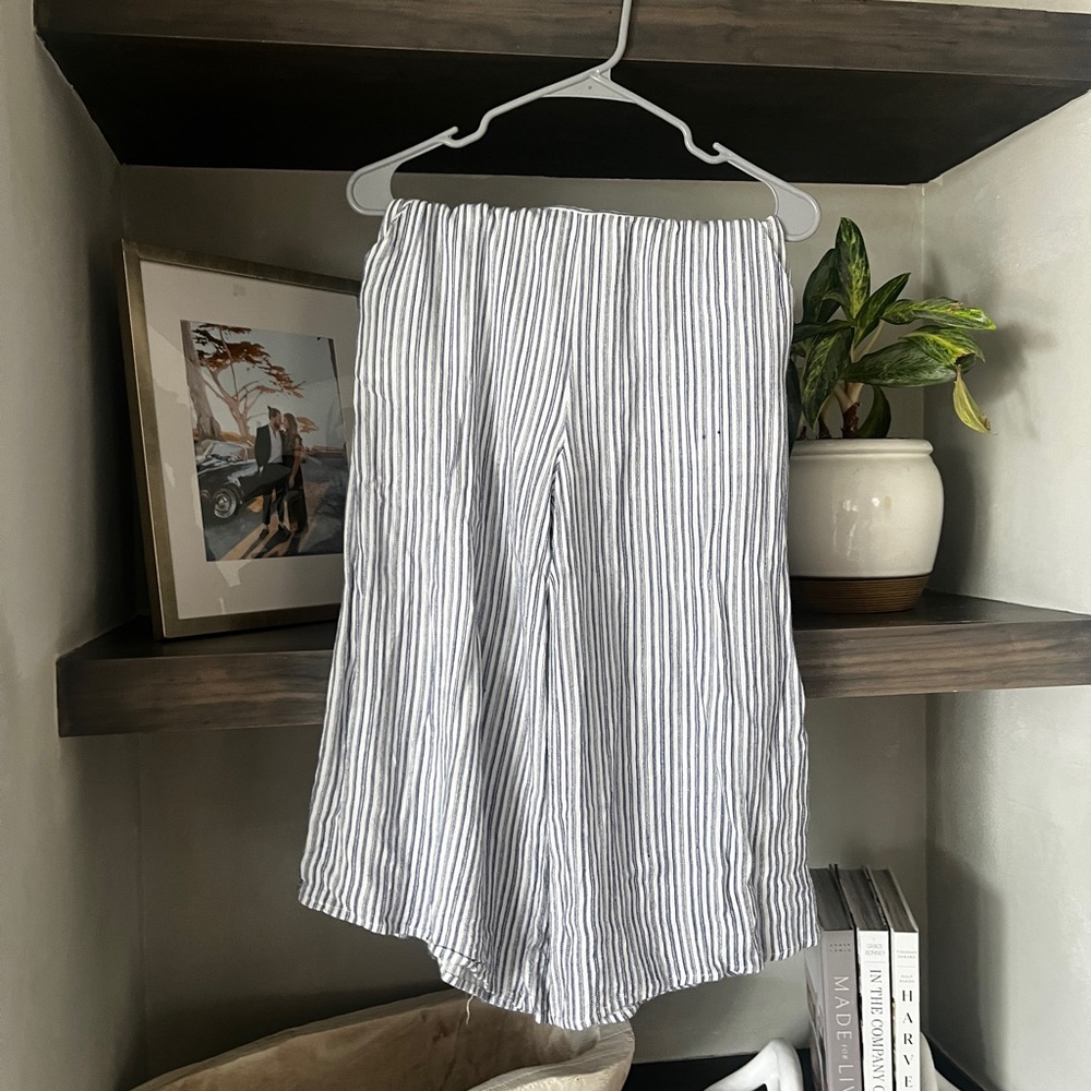 Vistique White and Blue Pants